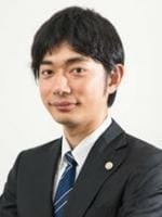 "山越 真人"