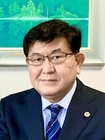 "西山 律博"