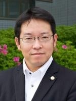 "板村 憲作"