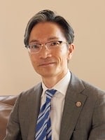 "牧野 洋逸"