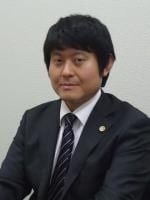 "岡本 健史"