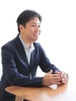 "野村 俊介"