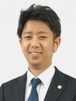 "山口 智之"
