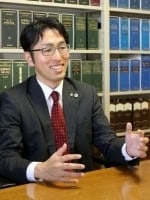 "山本 直久"