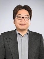 "岡 英男"