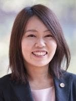 "鈴木 由佳子"