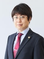 "平栗 丈嗣"