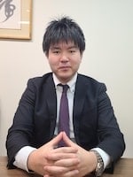 "小坂 朋裕"