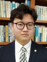 "吉田 茅人"
