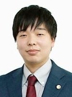 "鴨志田 篤朋"
