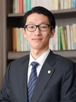 "崔 恵一"