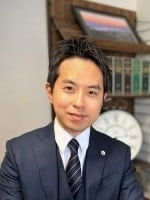 "成田 騎信"