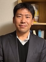 "目代 雄三"
