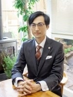 "内田 悠太"