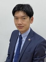 "上田 貴"