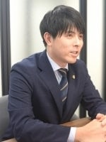 "二森 礼央"