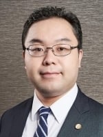 "上岡 弘明"