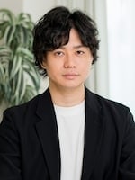 "新井 優樹"