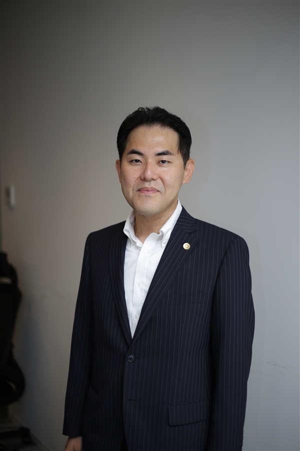 "小野　淳史"